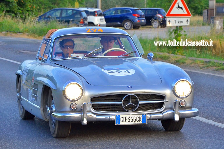 MILLE MIGLIA 2025 - Mercedes Benz 300 SI (W198) anno 1955 (Equipaggio: Giovanni Fassi e Paolo Zanardi - Numero di gara: 294)