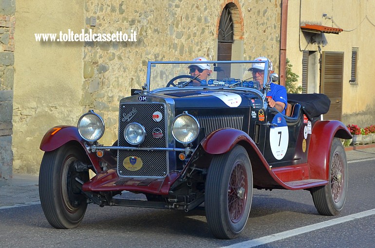 MILLE MIGLIA 2025 - OM 665 S MM Superba 2000 anno 1929 (Equipaggio: Lorenzo Turelli e Mario Turelli - Numero di gara: 7)