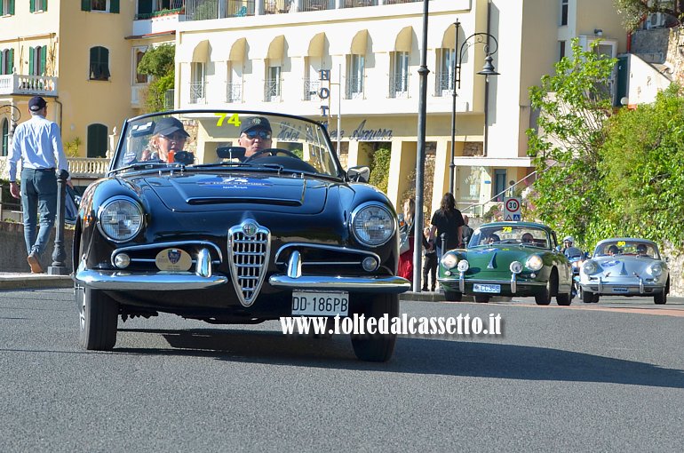 GRAN PREMIO TERRE DI CANOSSA 2016 - La Alfa Romeo Giulia Spider 1600 di Berselli e Martelli (numero di gara 74)