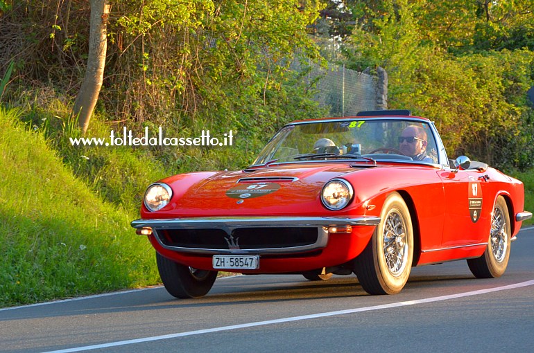 GRAN PREMIO TERRE DI CANOSSA 2018 (Ameglia) - Maserati Mistral anno 1967 degli svizzeri Straub e Villiger (numero di gara 87 - Scuderia Maserati Club Schweiz)