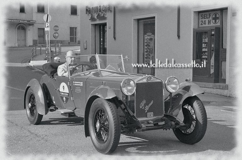 GRAN PREMIO TERRE DI CANOSSA 2019 (Val di Vara) - Alfa Romeo 6C 1500 SS anno 1928 condotta dagli statunitensi Atcherley D. e Atcherley L. (numero di gara 9 - Team Retro Rally Group)