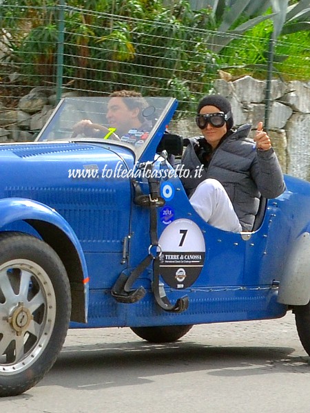 GRAN PREMIO TERRE DI CANOSSA 2019 (Alpi Apuane) - La Bugatti Type 40 anno 1927 condotta dagli argentini Juan Tonconogy e Barbara Ruffini (numero di gara 7 - Team Squadra Tartaruga Argentina)