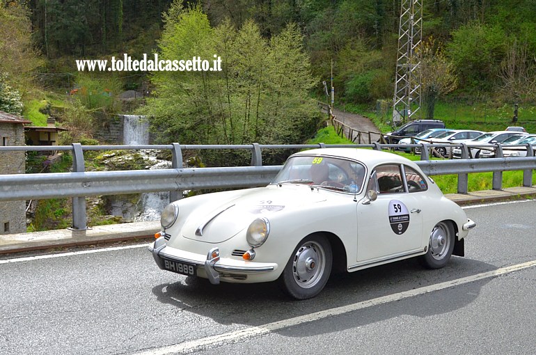 GRAN PREMIO TERRE DI CANOSSA 2019 (Fivizzano) - Porsche 356 B del 1961 (Equipaggio: Bond C. e Bond G. (UK) - Numero di gara: 52 - Team: Porsche Club GB)