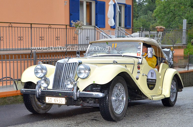 GRAN PREMIO TERRE DI CANOSSA 2020 - La MG TF 1500 anno 1955 degli svizzeri Schmidt K. e Sigrist A. (Numero di gara: 11)