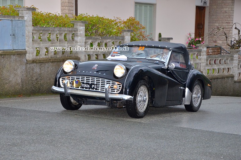 GRAN PREMIO TERRE DI CANOSSA 2020 - La Triumph TR3 A anno 1958 degli italiani Berselli e Osti (Numero di gara: 23)
