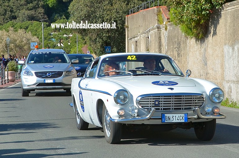 GRAN PREMIO TERRE DI CANOSSA 2016 - Volvo P1800 Jensen del 1961 (Equipaggio: Zanasi M. e Bertini B. - Team: Scuderia Volvo Club - Numero di gara: 42)