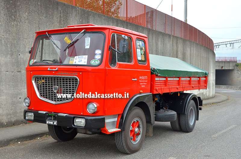 Autocarro LANCIA Esadelta C (2 assi / telonato)