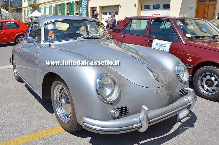 PORSCHE 356 A T2 del 1958 al Raduno Auto Storiche di Capezzano Pianore