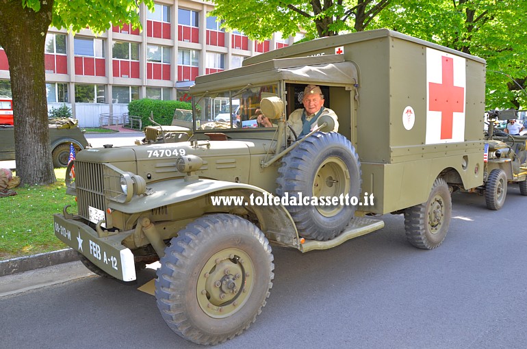 COLONNA DELLA LIBERTA' (La Spezia - Aprile 2018) - Ambulanza DODGE WC-64 RD