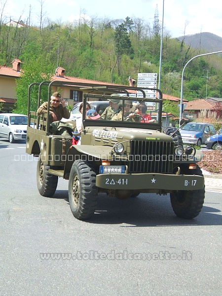 L'autocarro DODGE WC 51 differiva dal modello WC 52 per la mancanza del verricello anteriore. Entrambi i modelli assomigliavano ad una jeep gigante, tant' che vennero soprannominati "Beep" che sta per Beefed Jeep (Jeep ingrassata)