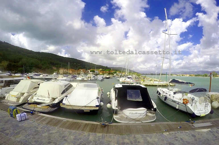 BOCCA DI MAGRA - Panorama con porticciolo turistico