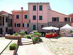 MONTEMARCELLO - Scorcio di Piazza XIII Dicembre