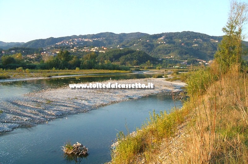 FIUME MAGRA - Paesaggio nel comune di Bolano