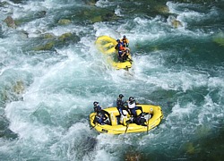 BRUGNATO - Il fiume Vara, corso d'acqua ideale per la canoa e il rafting (Campionati Nazionali 2010)
