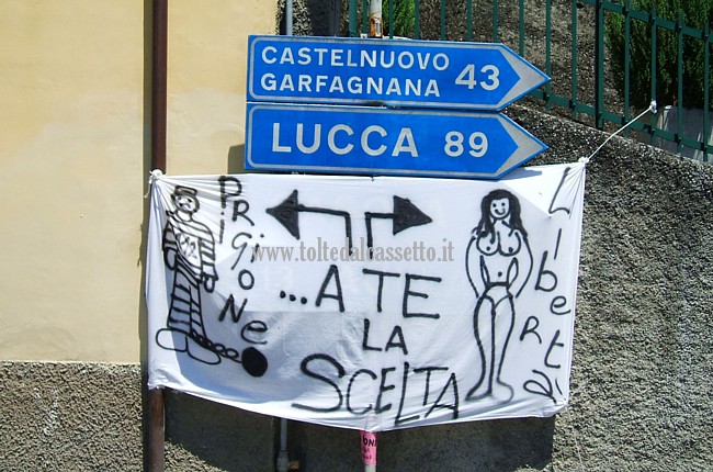 CARTELLI CURIOSI E DIVERTENTI - "Prigione o libert, a te la scelta..."  uno dei classici avvertimenti (in questo caso anche figurato) che gli amici lanciano al futuro sposo