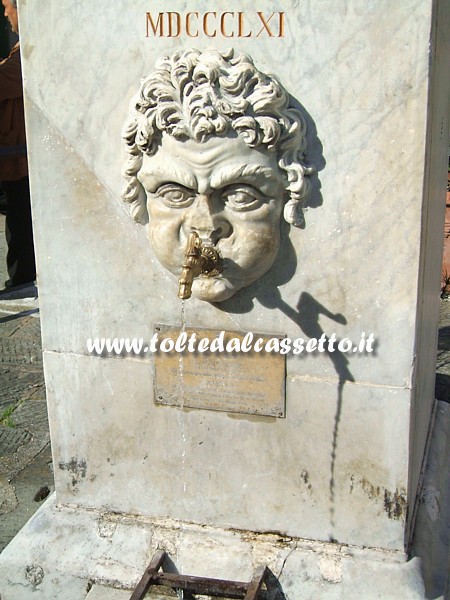 AULLA - Il Fontanone di Piazza Gramsci