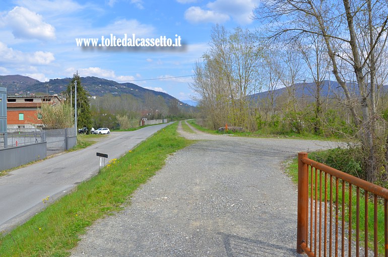 CEPARANA - Il tratto della pista ciclopedonale che esce dal ponte per dirigersi verso il centro della localit�