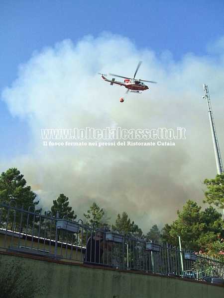 INCENDIO A STADANO del 25/08/2011 - Ore 18:30 - Il fuoco viene fermato prima che arrivi al Ristorante Cutaia ed ad un'antenna per la telefonia mobile