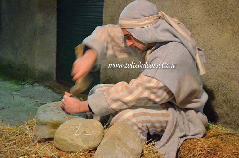 NICOLA di LUNI (Presepe vivente) - Lo scultore di pietre