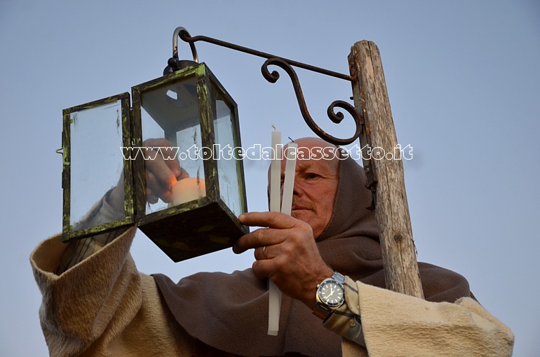 QUERCETA di SERAVEZZA (Presepe vivente) - Accensione lampade al calar della sera