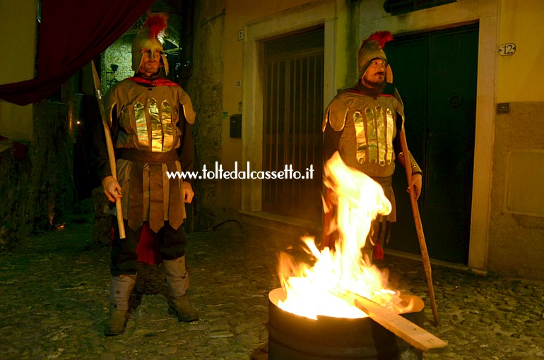 VEZZANO LIGURE (Presepe vivente) - Centurioni all'entrata del borgo