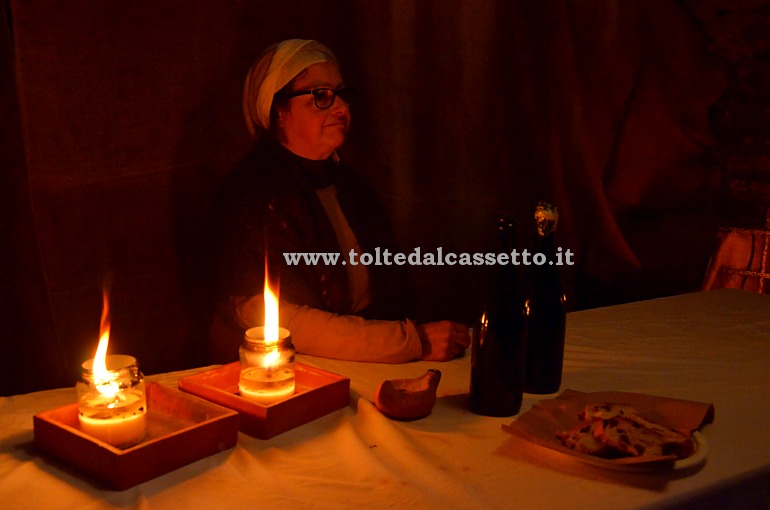 ALBIANO MAGRA (Presepe vivente) - Al tavolo dell'osteria