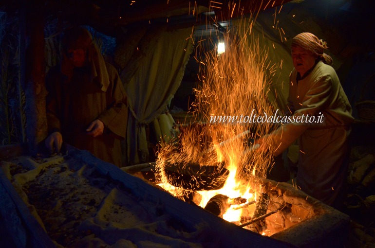 CINQUALE di MONTIGNOSO (Presepe vivente) - Il caldarrostaio