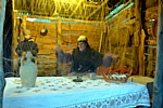 CINQUALE DI MONTIGNOSO (Presepe vivente) - La rimagliatrice di reti da pesca