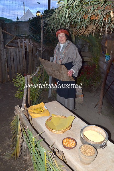 CINQUALE di MONTIGNOSO (Presepe vivente) - Venditrice di cereali