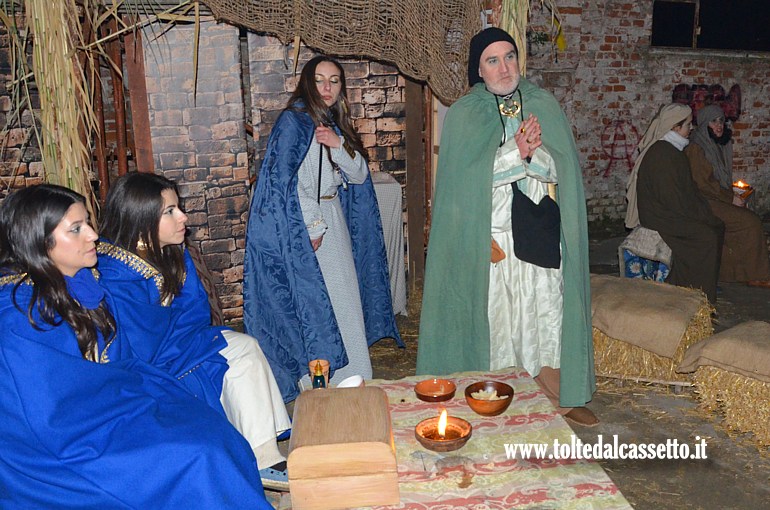 MASSA (Presepe vivente interattivo) - Figuranti all'interno del locale adibito ad osteria