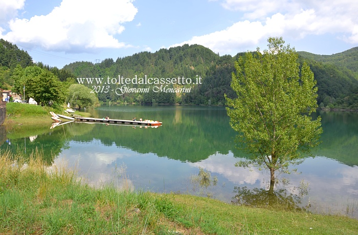 GARFAGNANA - Pontile sul Lago di Gramolazzo