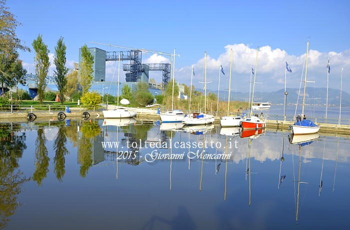 TORRE DEL LAGO - Scuola di vela (Lago di Massaciuccoli)