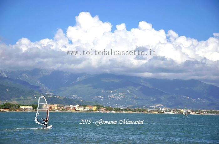 MARINELLA DI SARZANA - Skyline dal mare