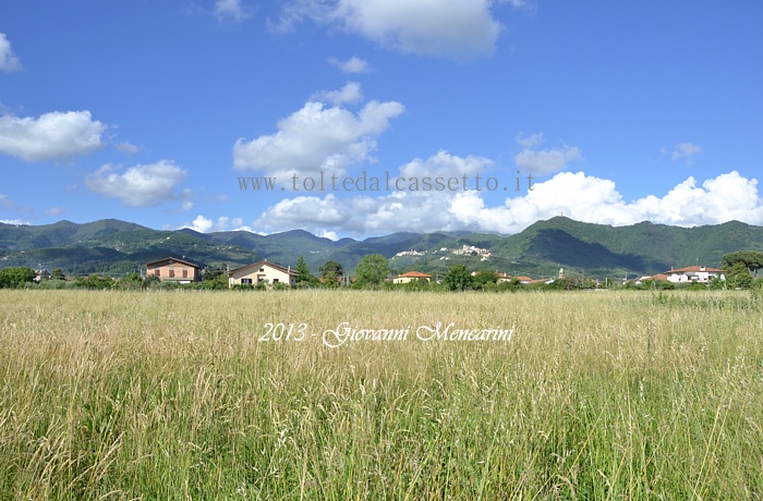 SFONDO PER DESKTOP - Skyline delle colline di Ortonovo