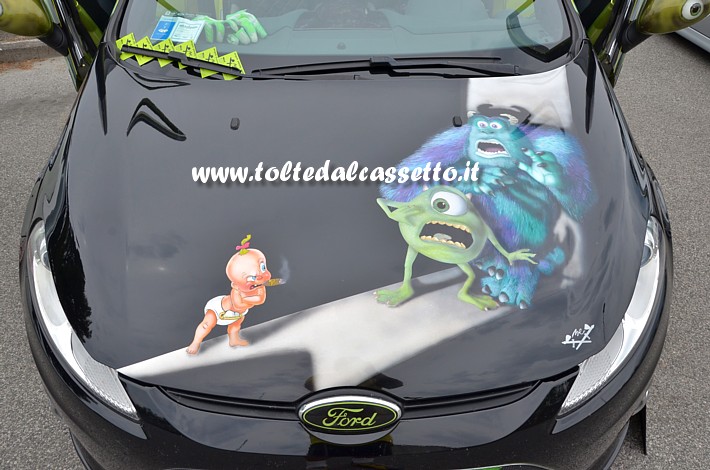 TUNING - Cofano di FORD FIESTA aerografato con i cartoons della serie "Monsters & Co."