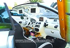TUNING - Posto di guida e cruscotto di una Peugeot 206 cabrio con "vertical doors"