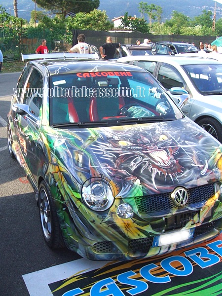 TUNING - Carrozzeria "monster" di una Volkswagen Lupo (vista a cofano chiuso)