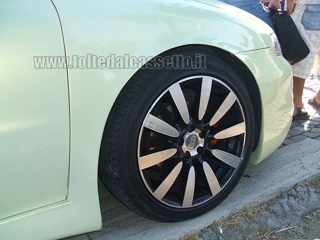 TUNING - Particolare di cerchio in lega Mam W3 Silver