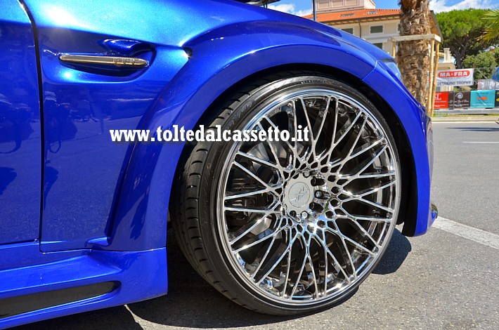 TUNING - Cerchio in lega XXR modello 553 Platinum con pneumatico TOYO Proxes T1R, montati su una BMW