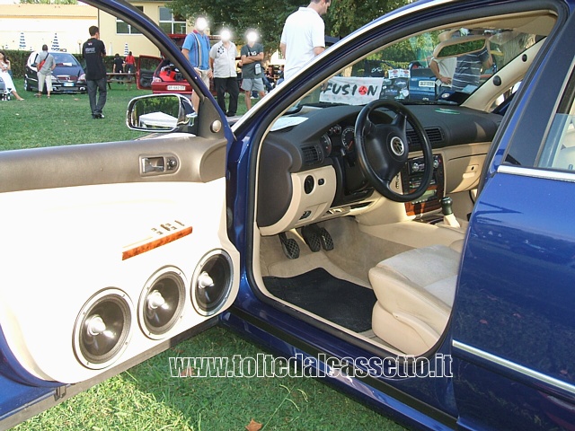 TUNING - Cruscotto e gruppo altoparlanti da portiera (3 woofer)