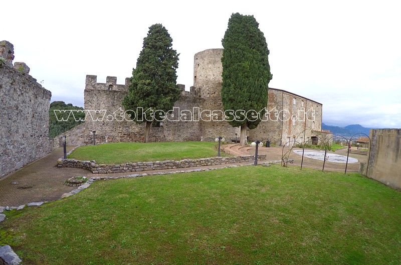 AMEGLIA - La corte del Castello