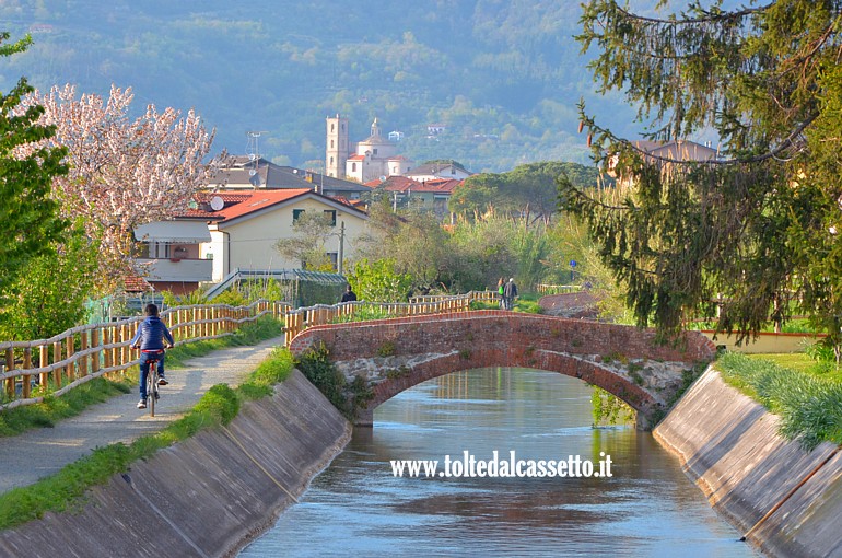 CANALE LUNENSE (Pista Ciclabile) - Congiunzione ottica con la Pieve di Santo Stefano di Magra