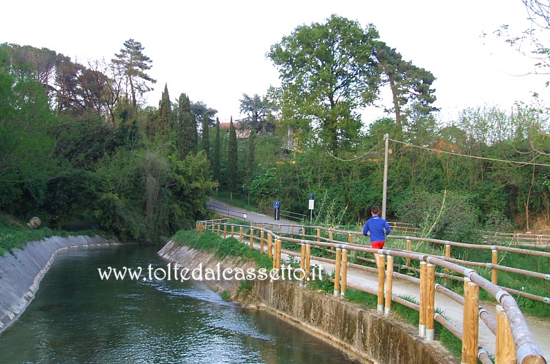 CANALE LUNENSE (Pista Ciclabile) - Curve nel tratto collinare a Ponzano Magra