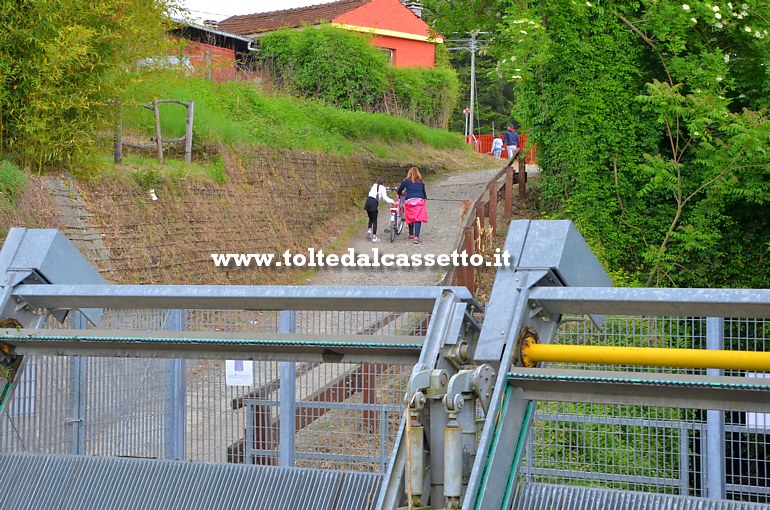 CANALE LUNENSE (Pista Ciclabile) - Tratto impegnativo nei pressi del primo sifone di Ponzano Magra