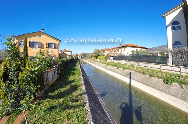 CANALE LUNENSE (Pista Ciclabile) - Tratto presso gli impianti sportivi di Molicciara