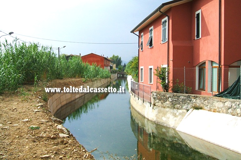 CANALE LUNENSE - Primi lavori per allestire la pista ciclabile a Sarzana (tratto rettilineo parallelo a Via San Gottardo)