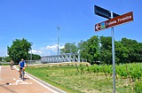 CICLOVIA TIRRENICA - Cartello segnaletico nel tratto terminale presso Via Isolone a Caniparola di Fosdinovo