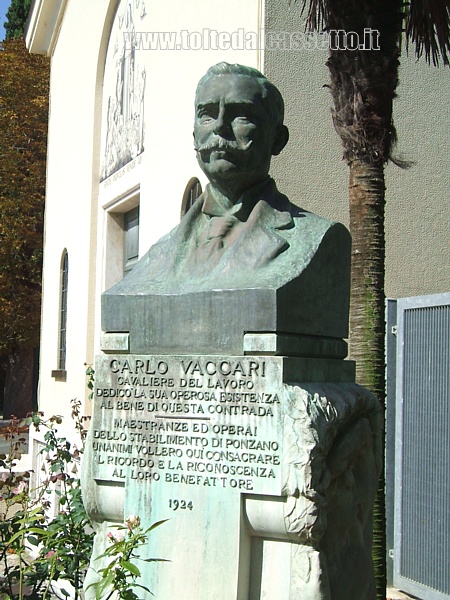 PONZANO MAGRA (Belaso) - Busto marmoreo in memoria di Carlo Vaccari