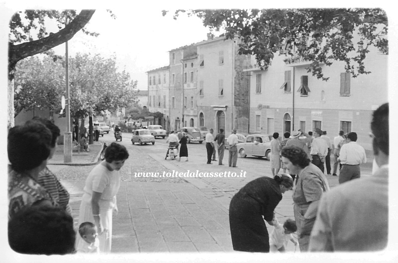 SANTO STEFANO DI MAGRA - Piazza Garibaldi negli anni Sessanta