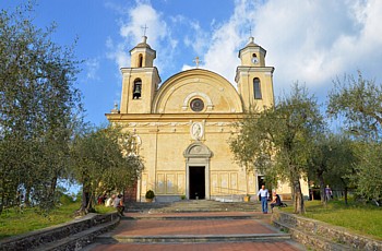 BORGHETTO DI VARA - Il Santuario di Nostra Signora di Roverano
